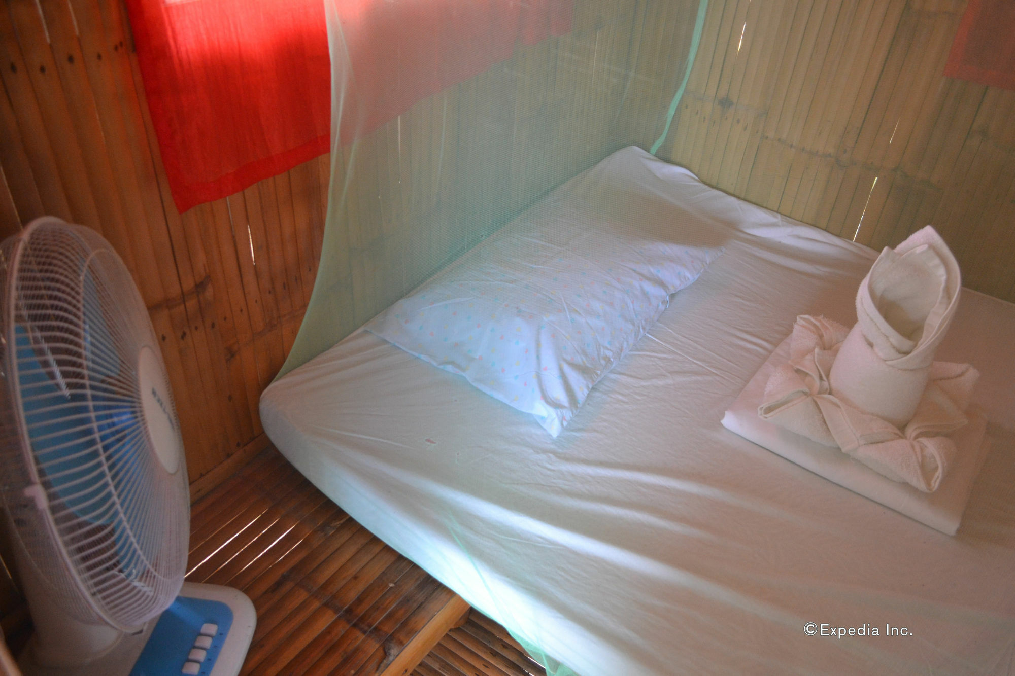 אל נידו Floresitas Beach Resort מראה חיצוני תמונה